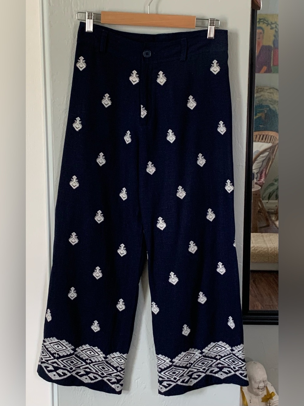 Navy Cropped Wide-Leg Embroidered Pants with White Motifs